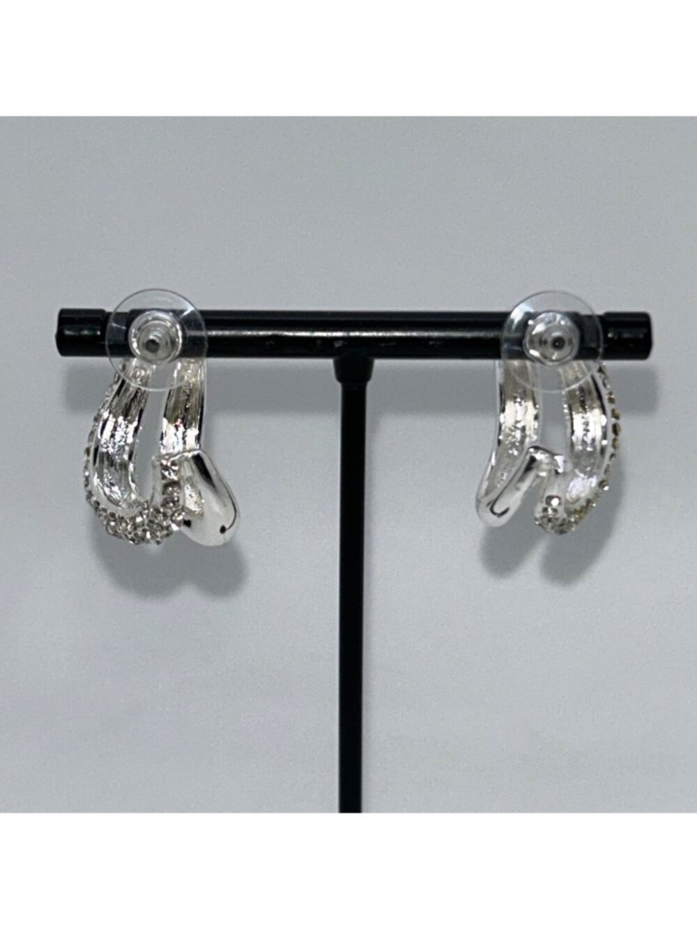 Gloria Vanderbilt Earrings Silver Tone Multi Textured Hoop Earrings Post - Picture 7 of 8